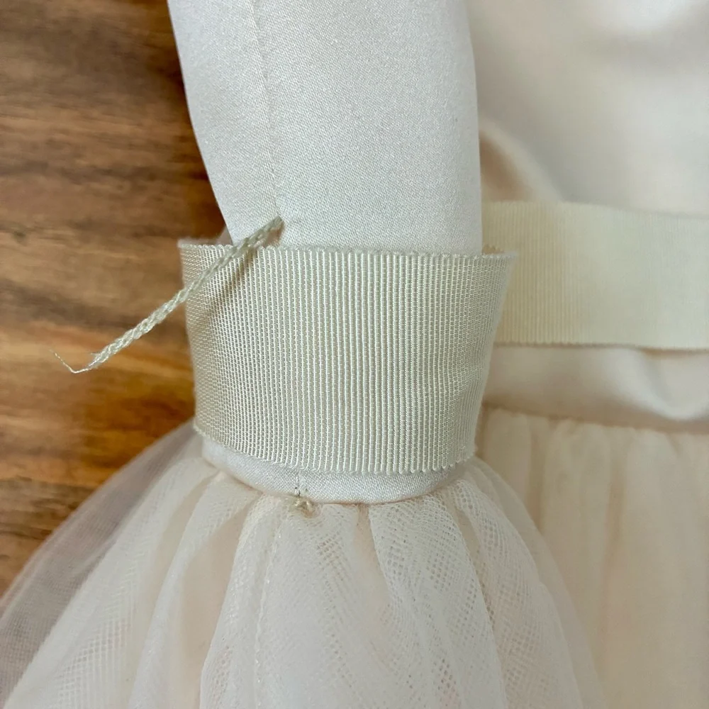 David’s Bridal Size 4 Ivory Flower Girl Dress With Bow Worn Once - Picture 5 of 14